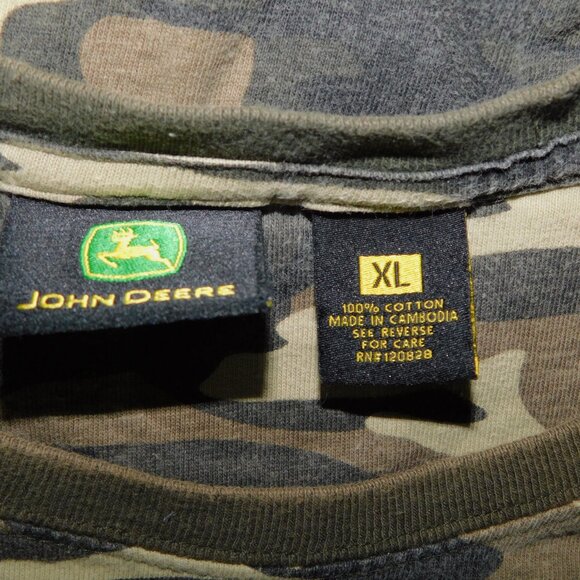 John Deere Ride a Horse Save a Tractor Mens XL Camo Short sleeve T Shirt - Picture 4 of 8